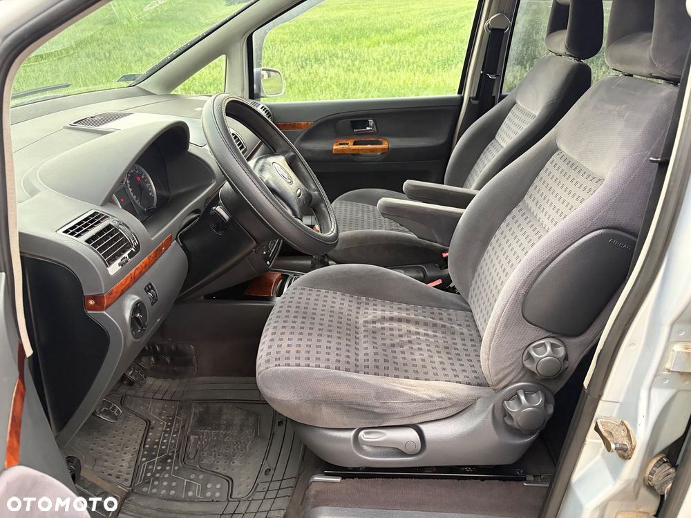 Volkswagen Sharan 1.9 TDI Comfortline Family - 20