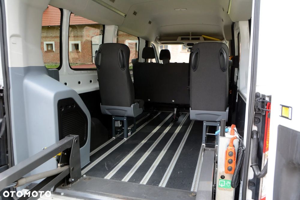Ford Transit - 24