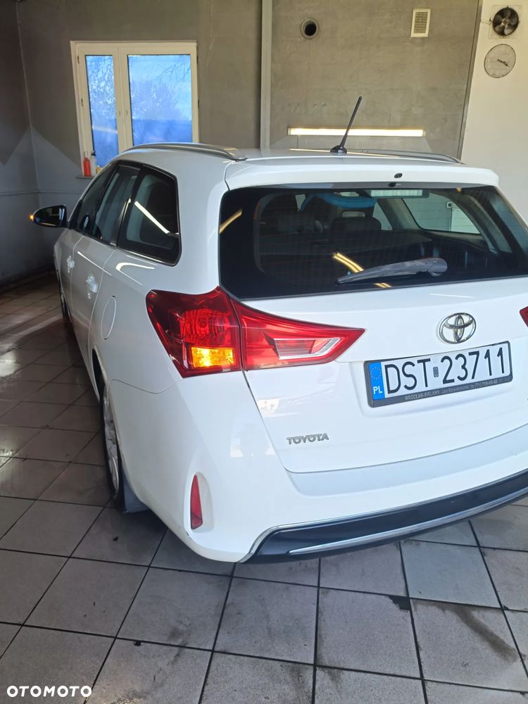 Toyota Auris 1.6 Prestige - 11