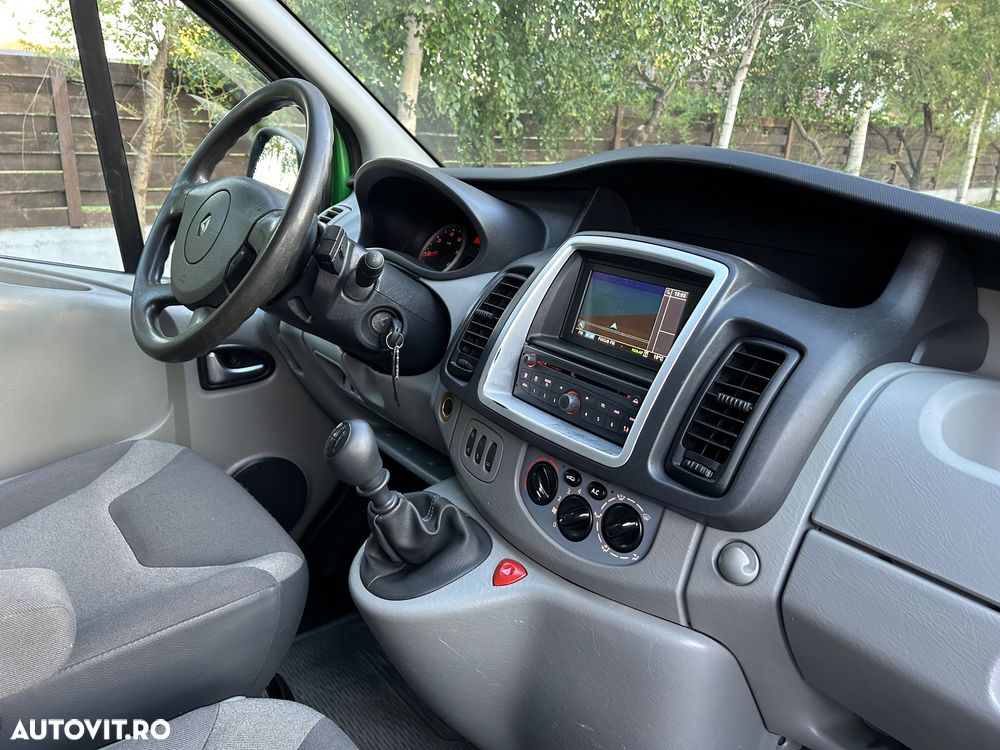 Renault Trafic - 19