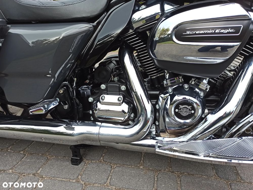 Harley-Davidson Touring Road Glide - 21