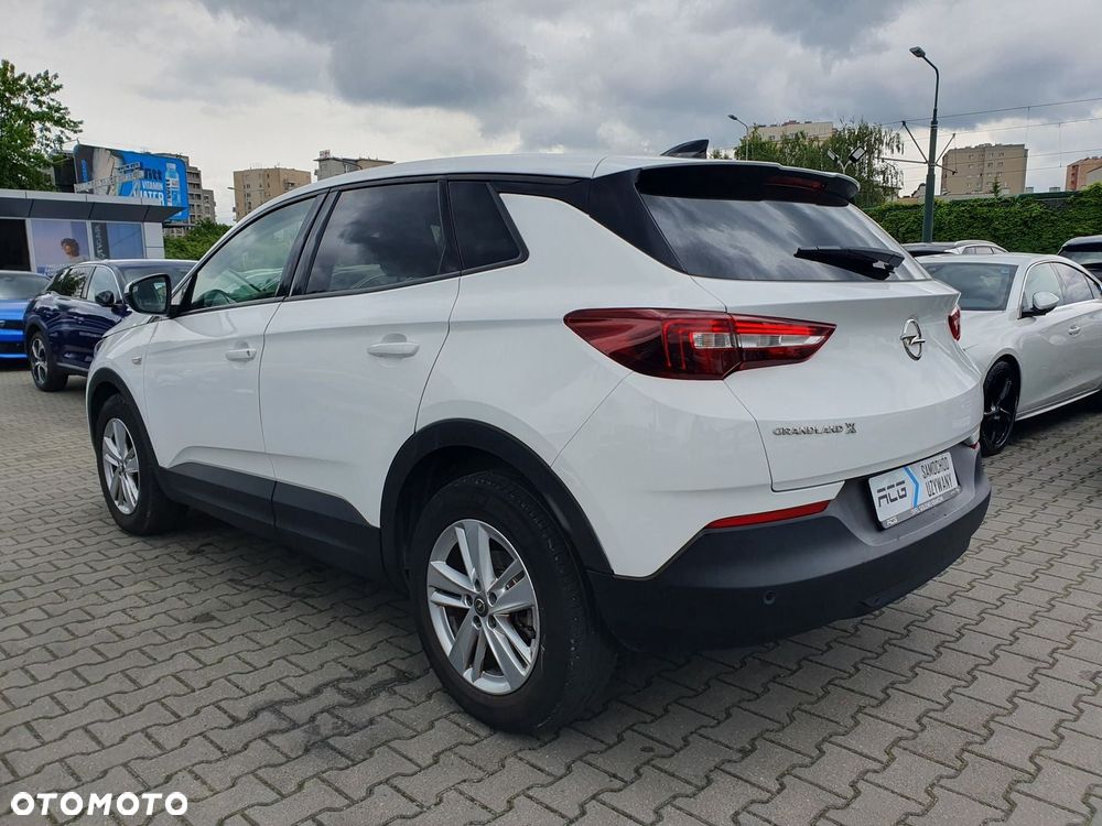 Opel Grandland X 1.2 T Enjoy S&S - 4