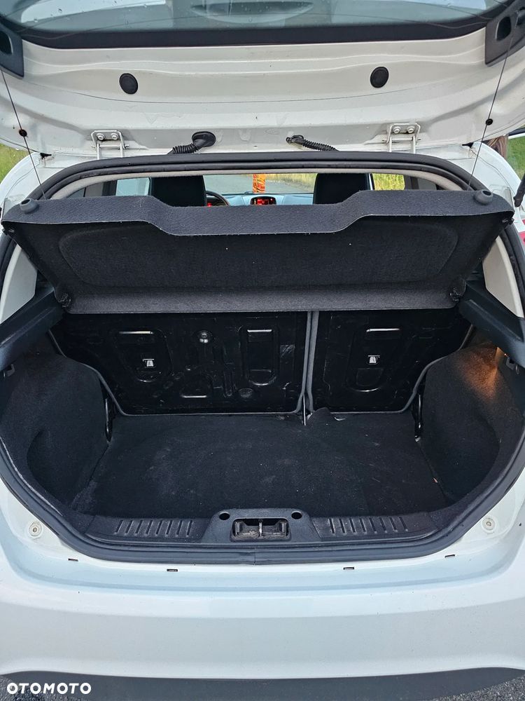 Ford Fiesta 1.25 Ambiente - 12