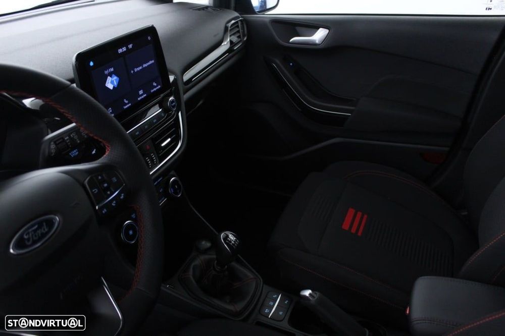 Ford Fiesta 1.0 EcoBoost ST-Line - 32
