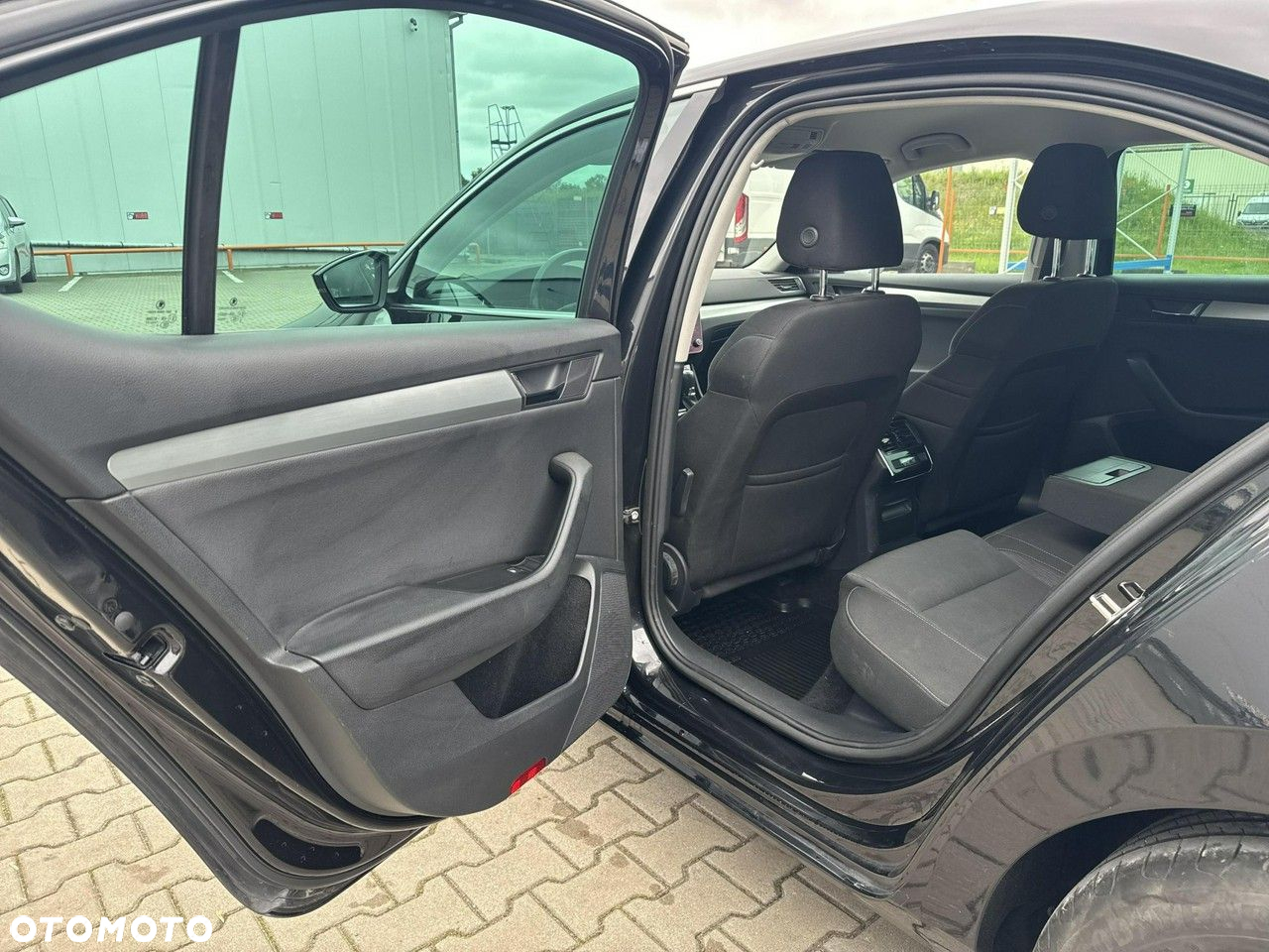 Skoda Superb 2.0 TDI 4x4 Ambition DSG - 14