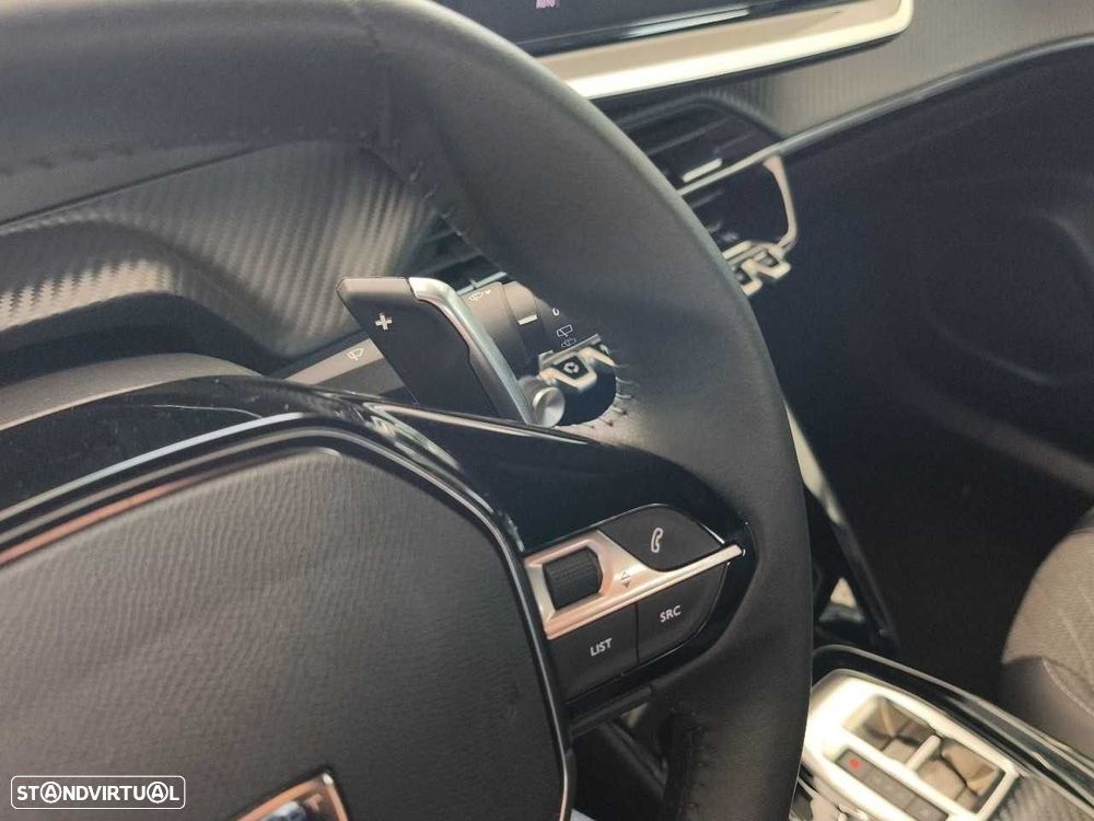 Peugeot 2008 1.2 Hybrid Allure e-DCS6 - 19