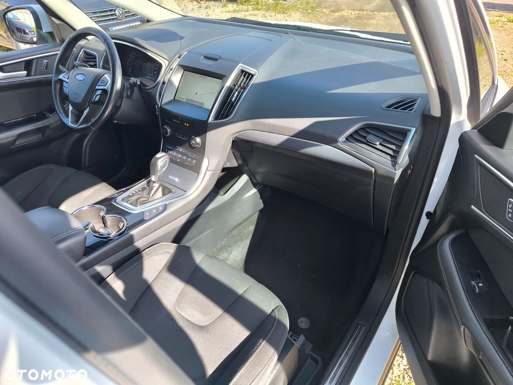 Ford S-Max - 12