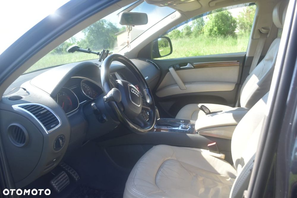 Audi Q7 3.0 TDI DPF Quattro Tiptronic - 26