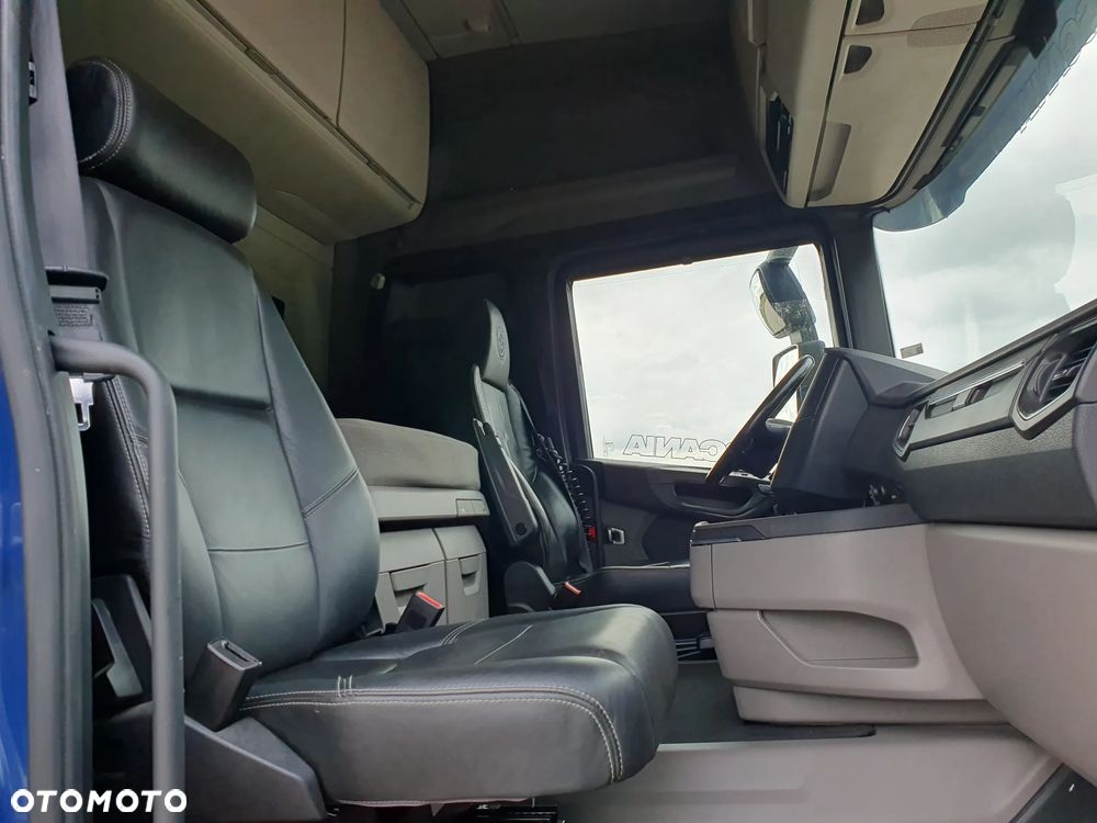 Scania - 28