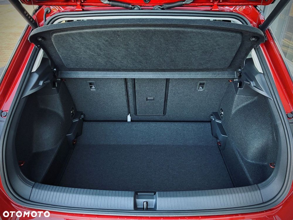 Volkswagen T-Roc - 23