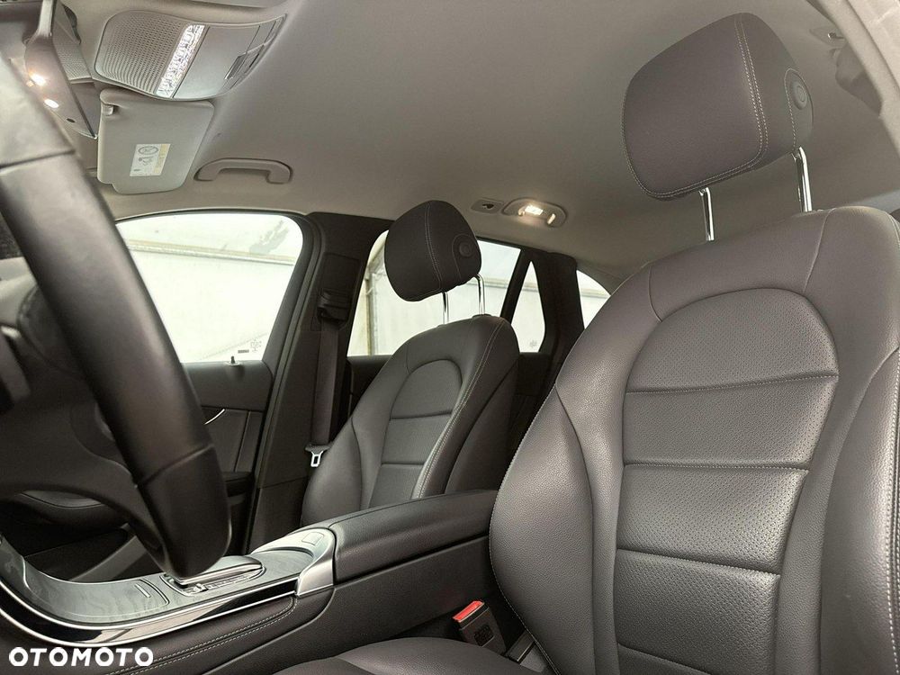 Mercedes-Benz GLC - 11