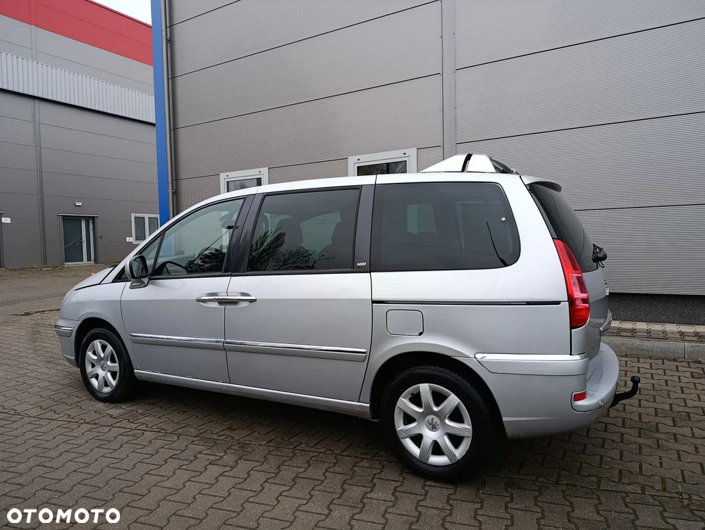 Peugeot 807 HDi 135 Family - 25