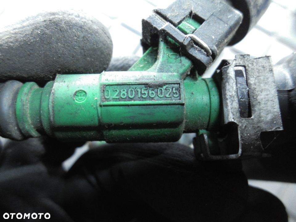 PEUGEOT 106 1.1 LISTWA WTRYSKIWACZE WTRYSKI 0280156025 POSIADAM DWIE LISTWY - 3