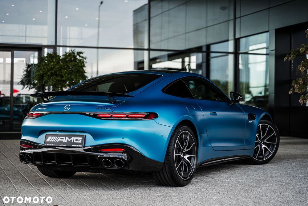 Mercedes-Benz AMG GT - 16