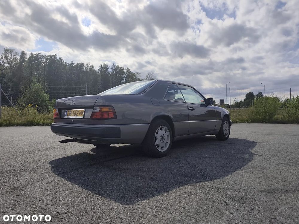 Mercedes-Benz W124 (1984-1993) - 10