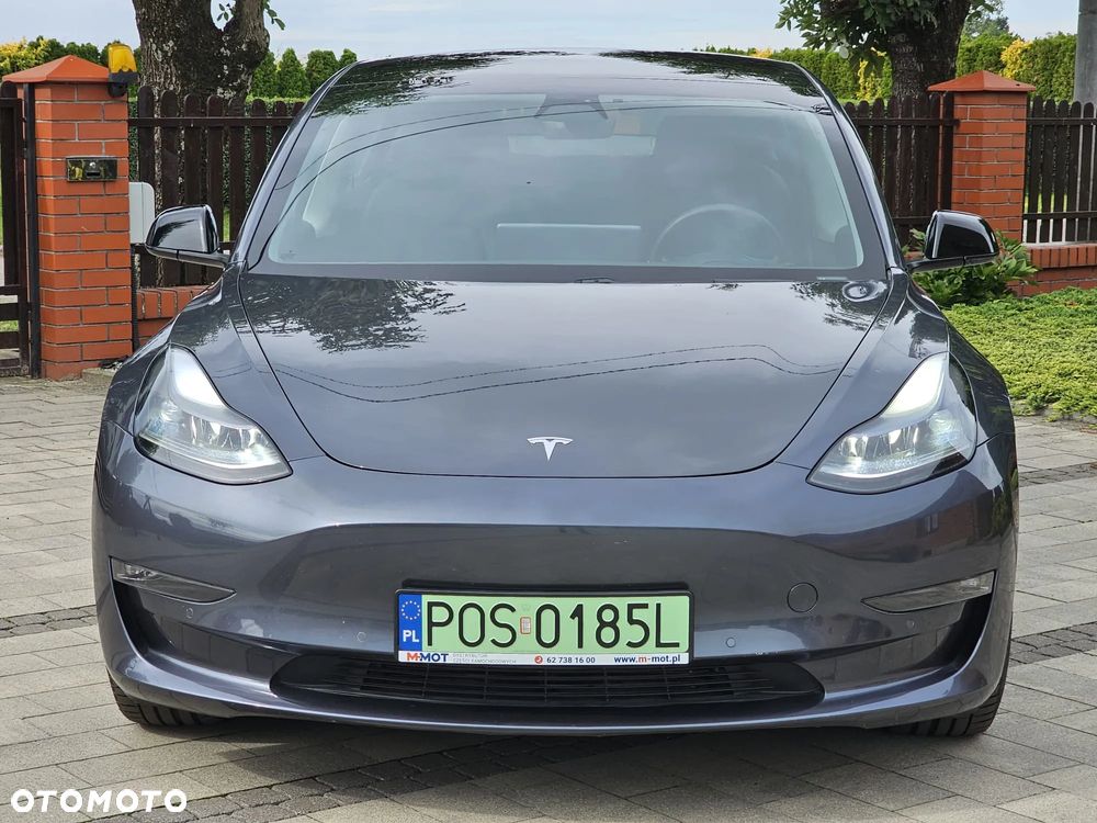 Tesla Model 3 Langstreckenbatterie Allradantrieb Dual Motor - 7