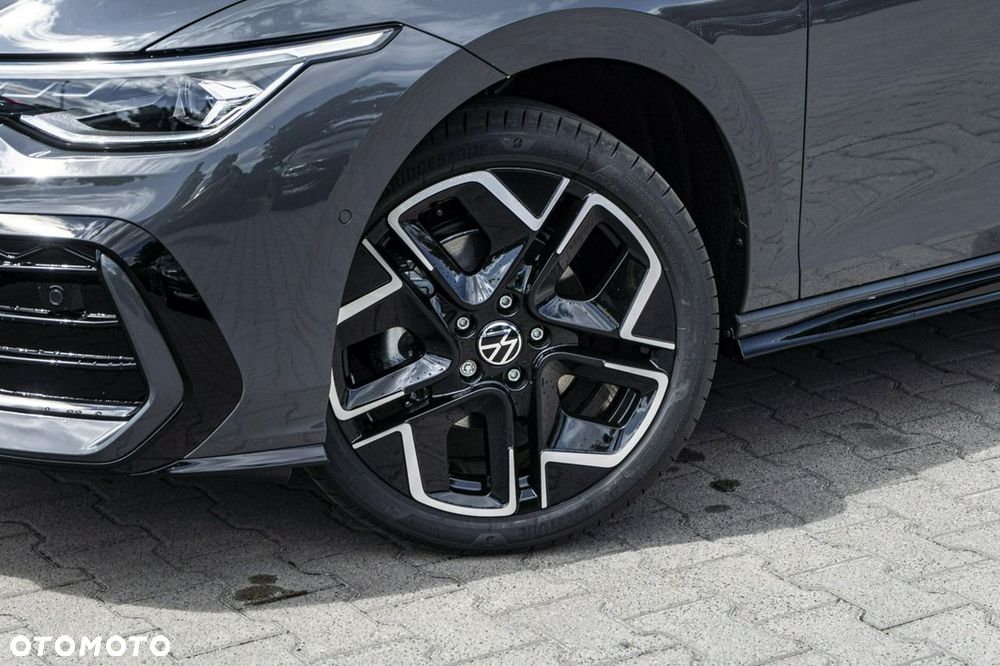 Volkswagen Golf - 4