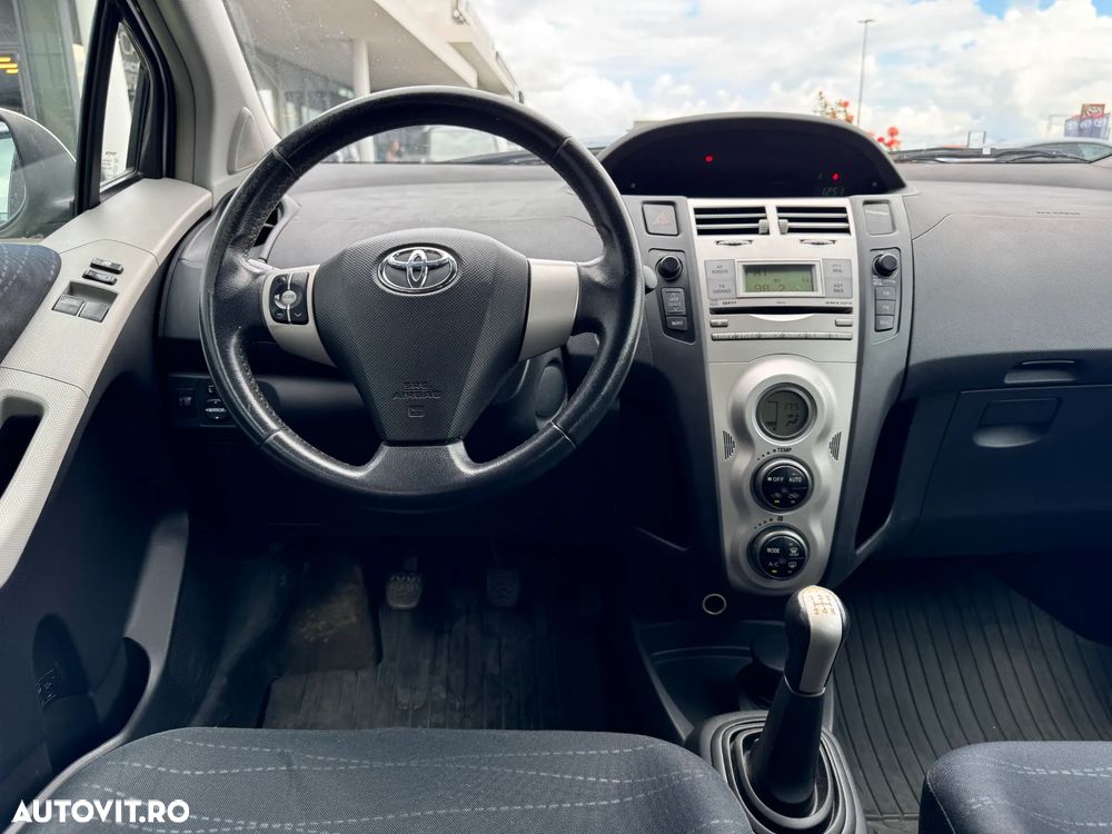 Toyota Yaris 1.4 D-4D Luna - 13