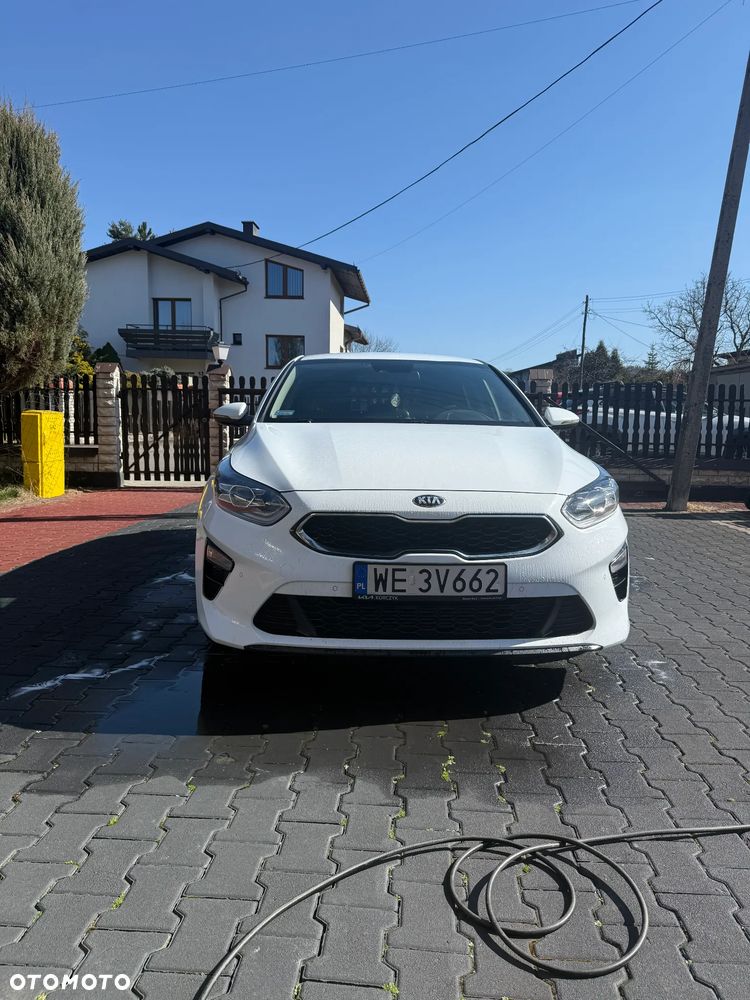 Kia Ceed 1.5 T-GDI L Business Line DCT - 4