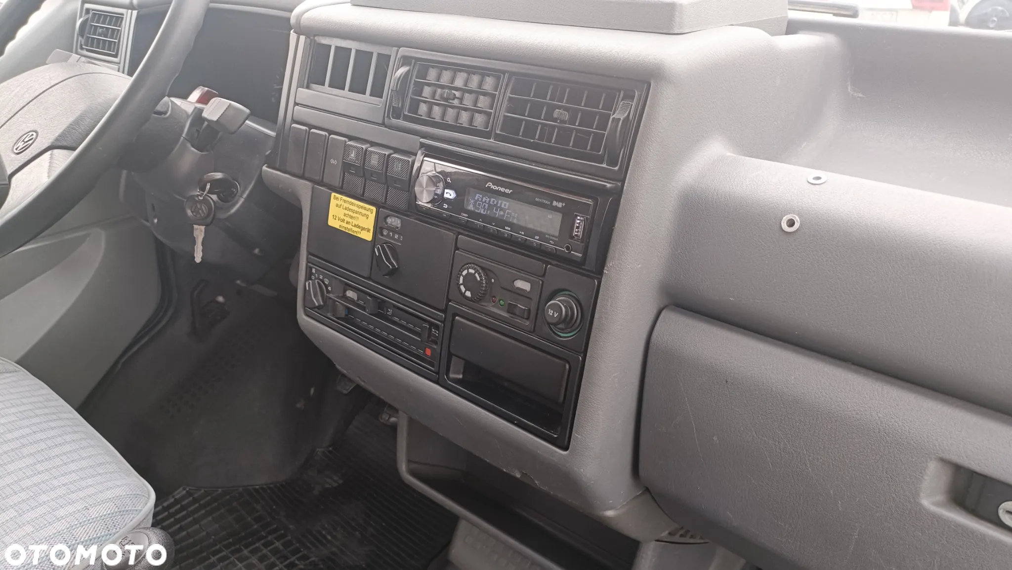 Volkswagen Transporter Camper - 22