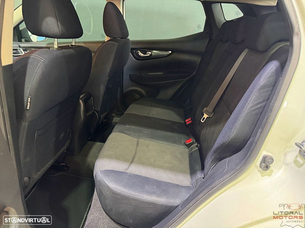 Nissan Qashqai 1.5 dCi N-Connecta - 16