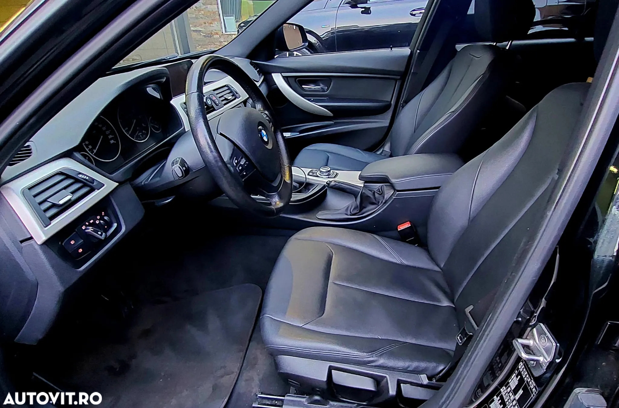 BMW Seria 3 318d xDrive Advantage - 14