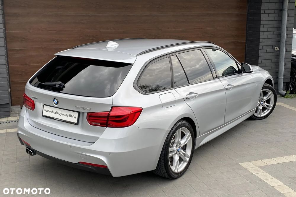 BMW Seria 3 320d xDrive M Sport - 12