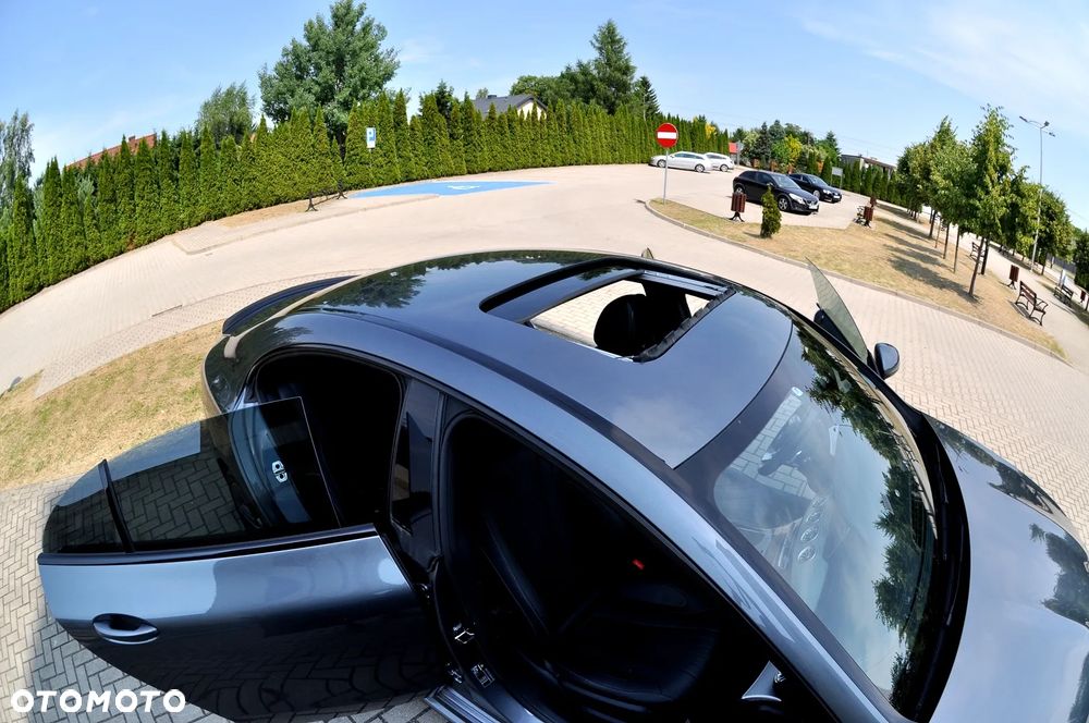 Mercedes-Benz CLS 300 d 4Matic 9G-TRONIC AMG Line - 19