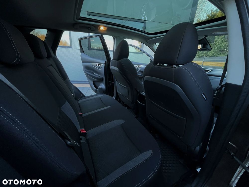 Nissan Qashqai 1.2 DIG-T N-Connecta EU6 - 18