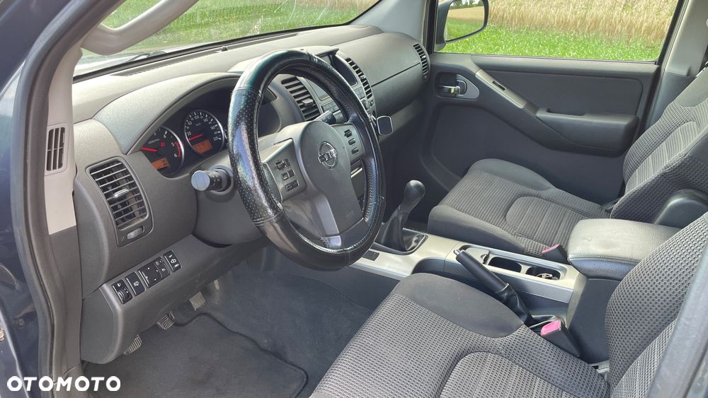 Nissan Pathfinder 2.5 DCi Comfort / XE - 9