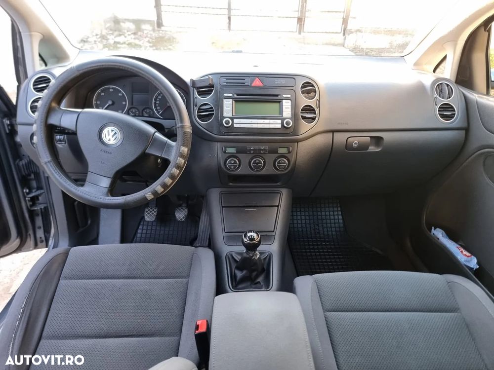 Volkswagen Golf Plus 2.0 TDI DPF Tour - 5