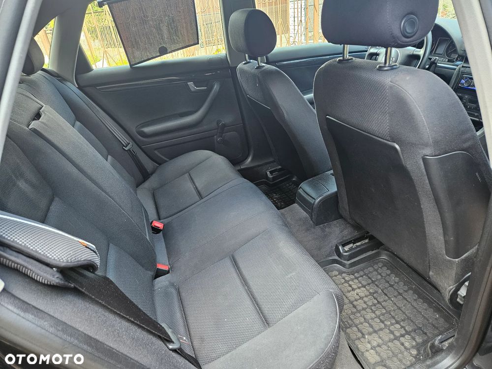 Audi A4 Limousine - 13