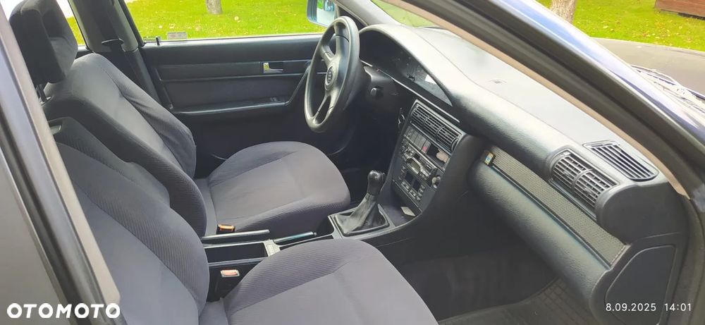 Audi 100 2.6 E - 12