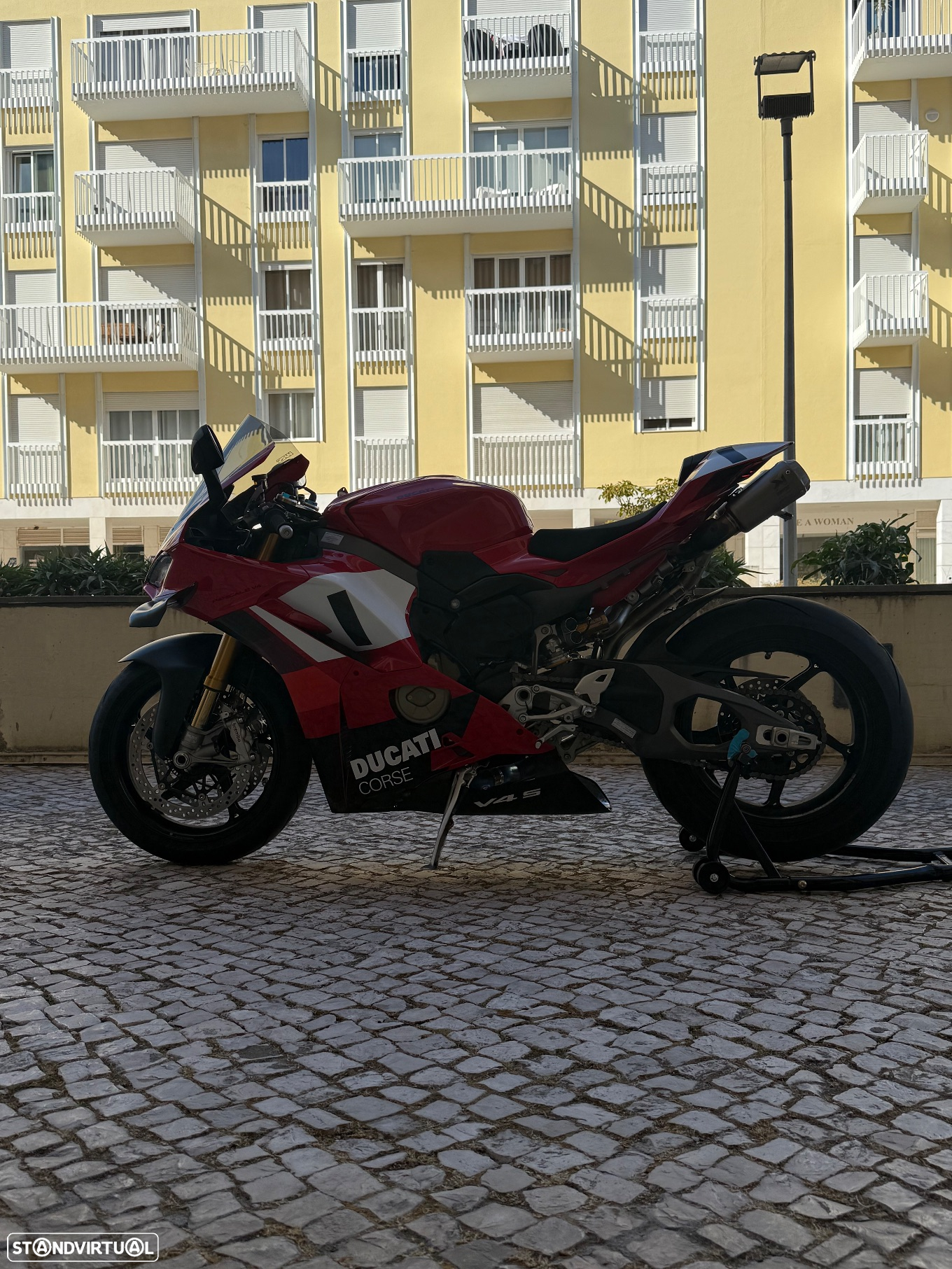 Ducati Panigale V4 S 2025 - 3