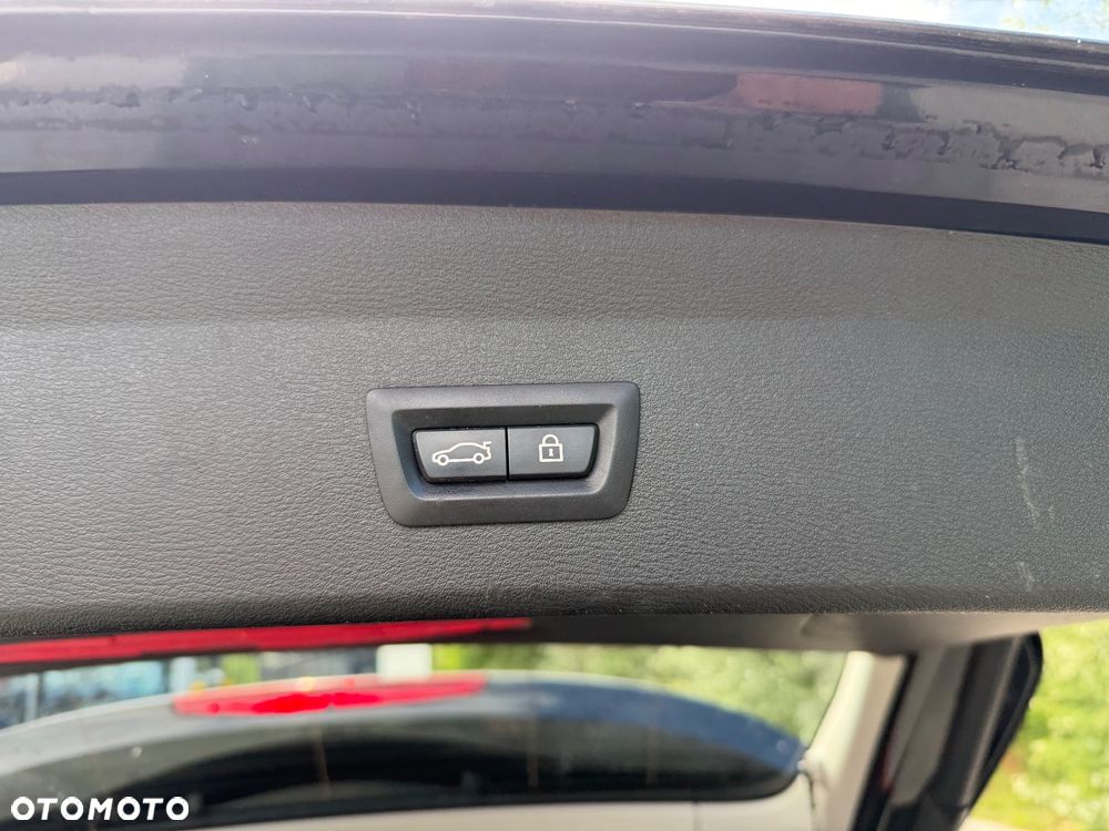 BMW X1 sDrive16d Advantage - 4