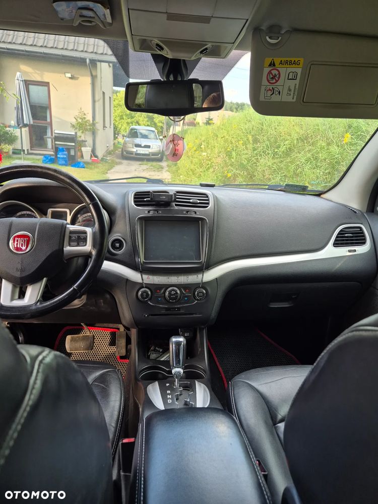 Fiat Freemont 2.0 Multijet Lounge AWD - 10