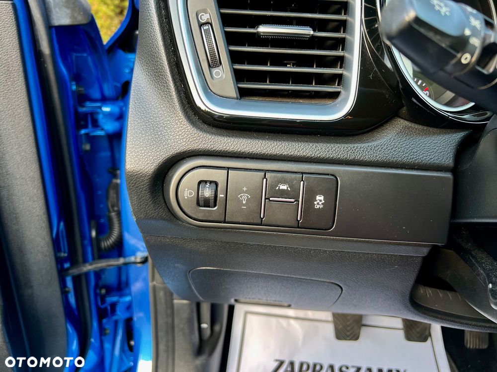 Kia Ceed 1.6 CRDi mHEV L - 23