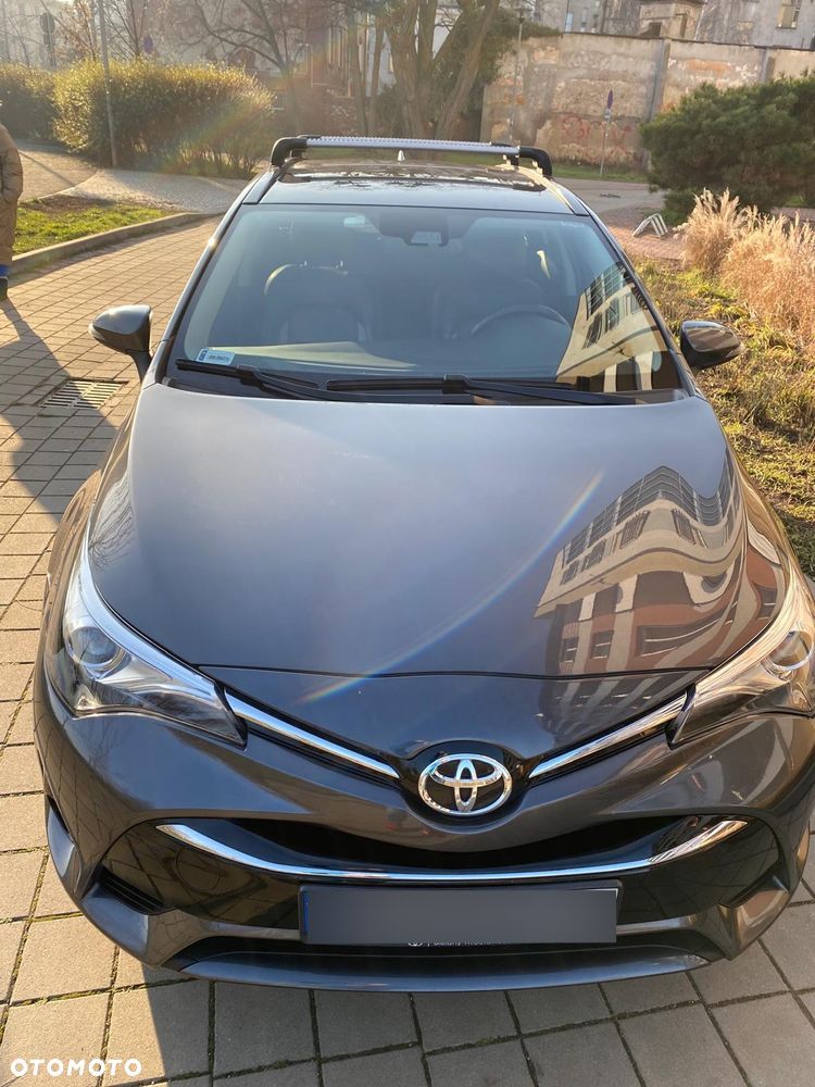 Toyota Avensis 1.8 Prestige - 1