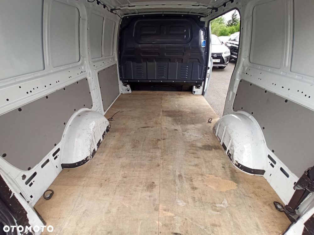 Mercedes-Benz VITO - 8