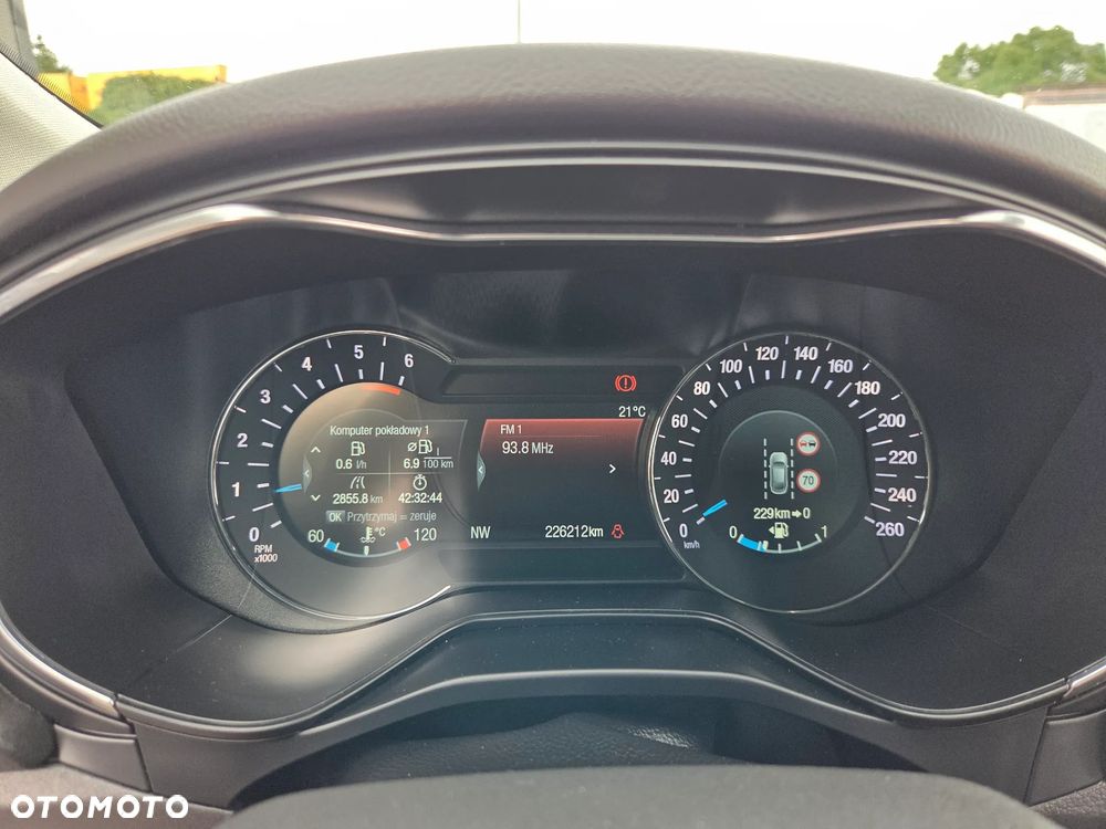 Ford Mondeo 2.0 TDCi STart-Stopp Titanium - 23