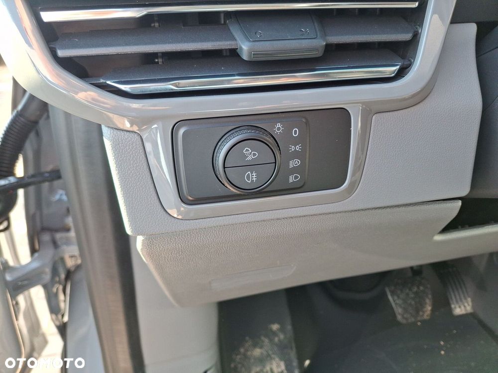 Volkswagen Transporter Furgon 2.0 TDI 4Motion 150 KM automat - 30