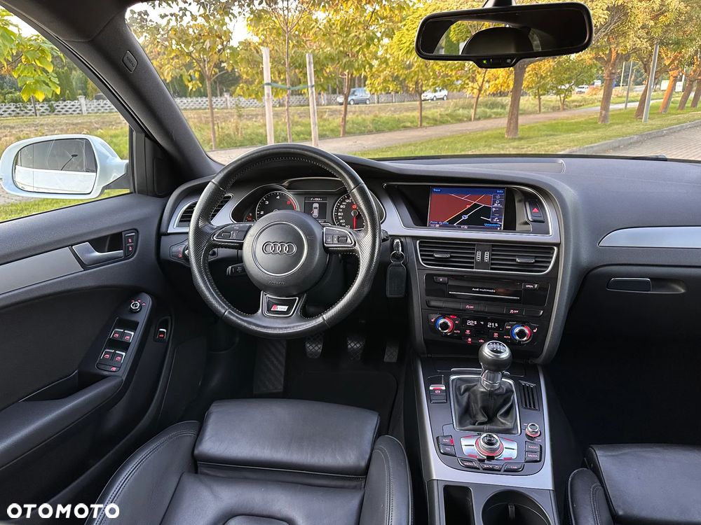 Audi A4 Avant 2.0 TDI e DPF S line Sportpaket - 10
