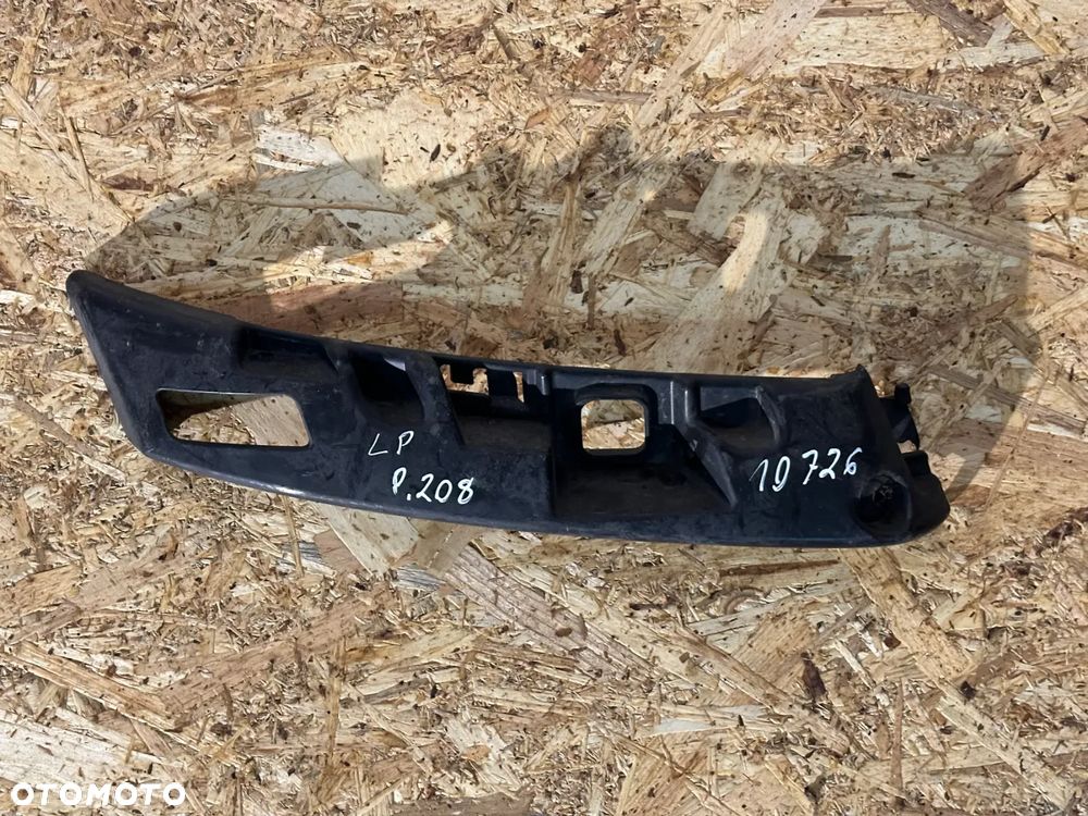 ŚLIZG MOCOWANIE ZDERZAKA LEWE  PEUGEOT 208 9673855877 - 1