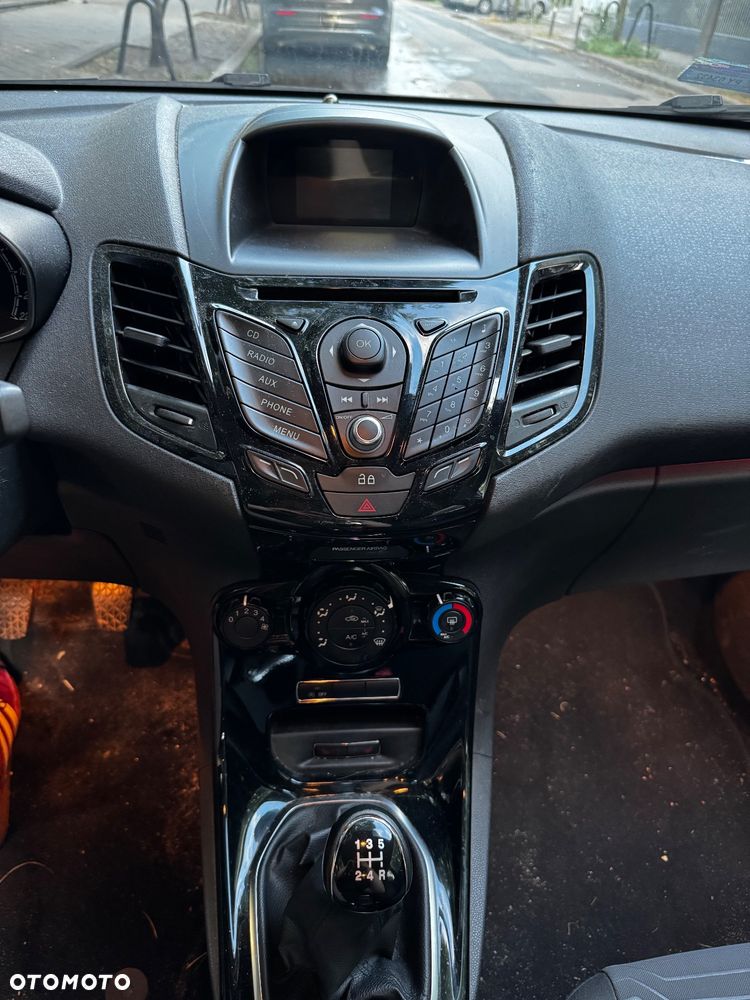 Ford Fiesta - 5