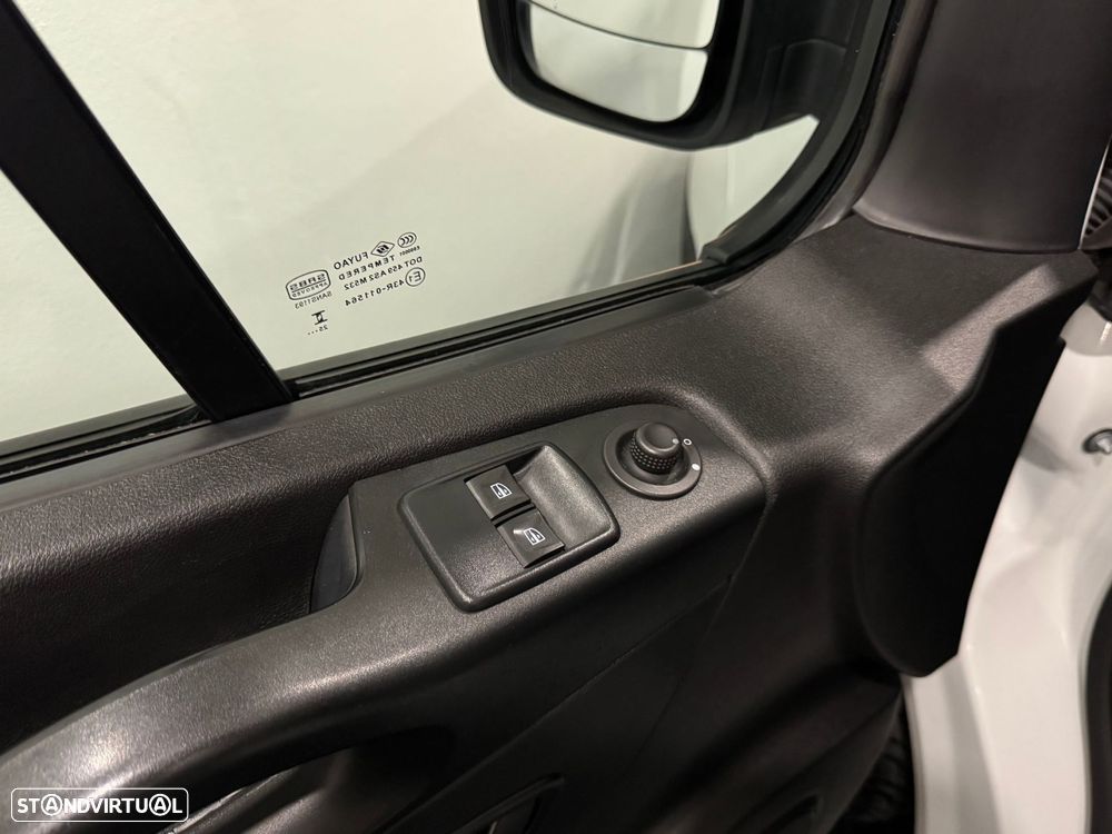Renault Trafic 2.0 dCi L2H2 1.2T - 34