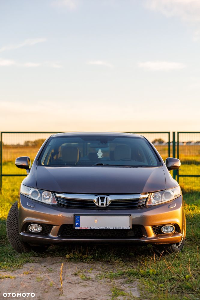 Honda Civic 1.8 Executive - 3