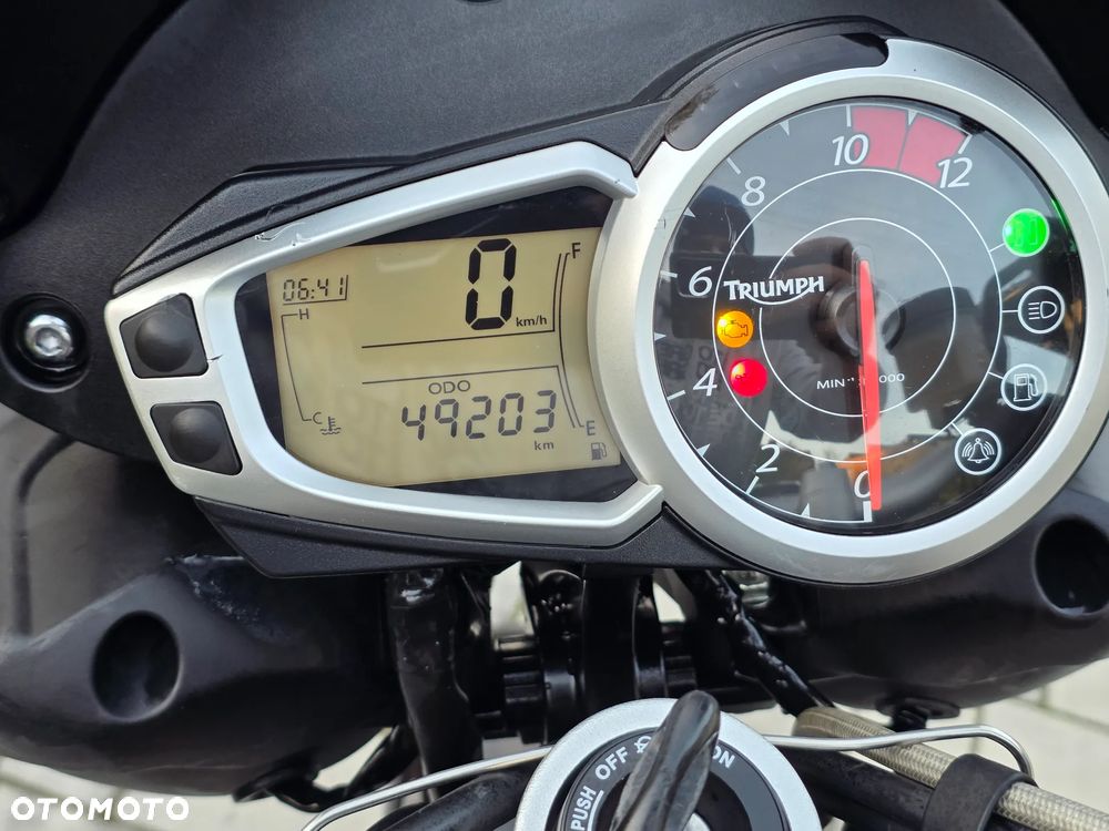 Triumph Speed Triple - 16