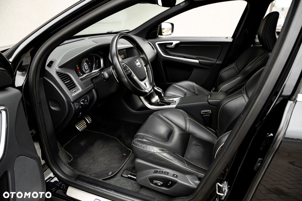 Volvo XC 60 D4 AWD Geartronic Summum - 19