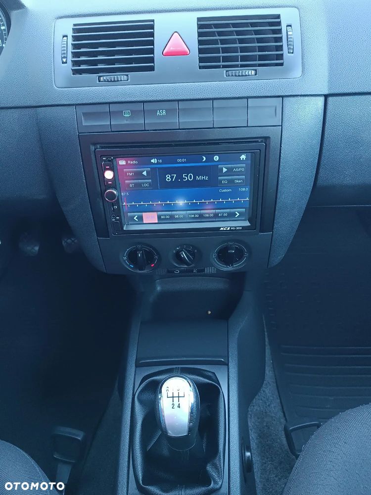 Skoda Fabia - 15
