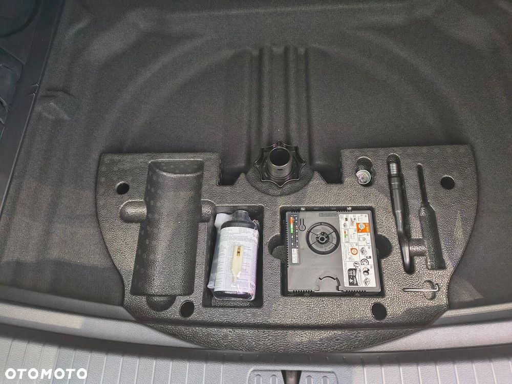 Volkswagen Touran 1.5 TSI EVO Highline DSG - 8